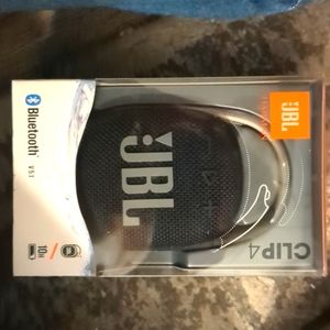 JBL flip 4